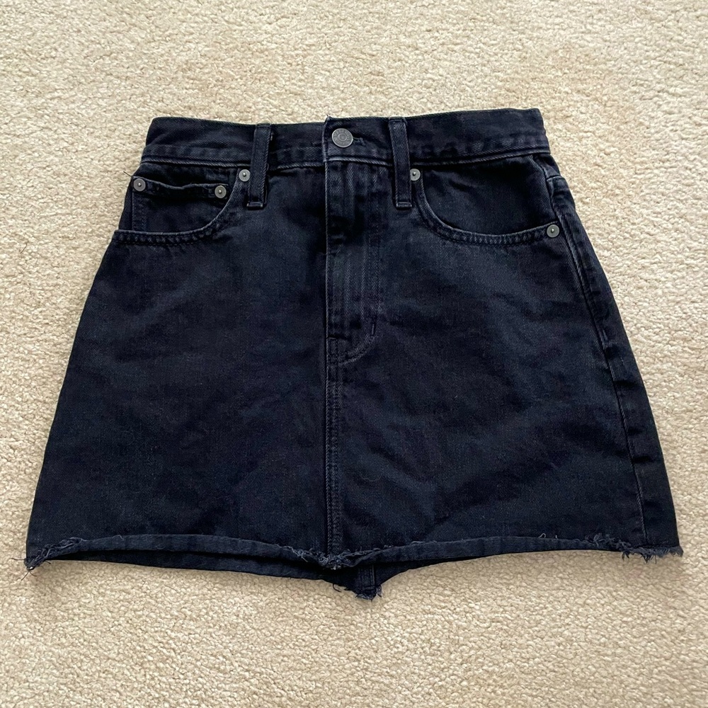 Madewell Denim Skirt • Size 24